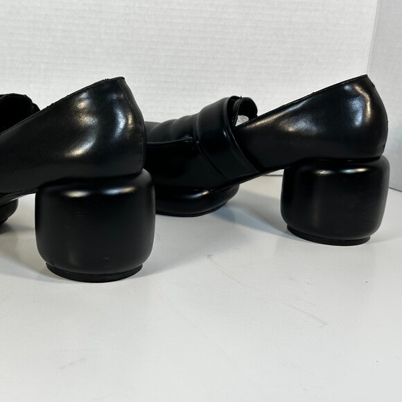 WOMEN'S SIZE 9 SLIP ON SHOES - Picture 15 of 16